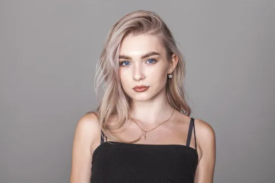 万向娱乐 品牌形象